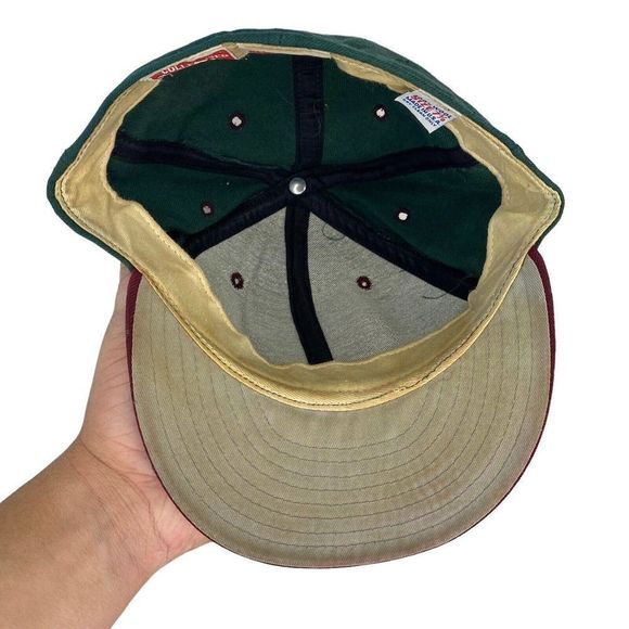 Vintage Washington Huskies Hat New Era Wool 5950 Model Fitted 7 3/8 UW Baseball - Picture 5 of 6